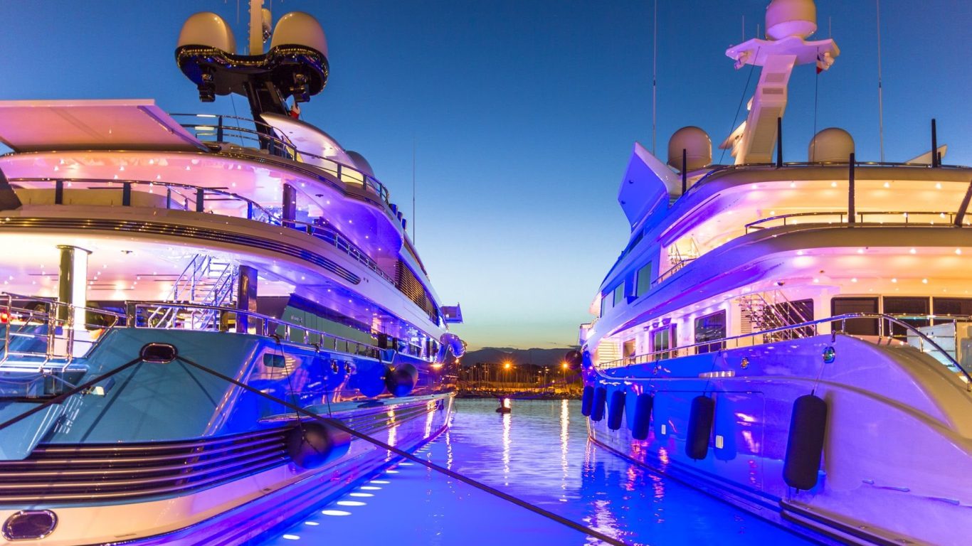 yacht hire