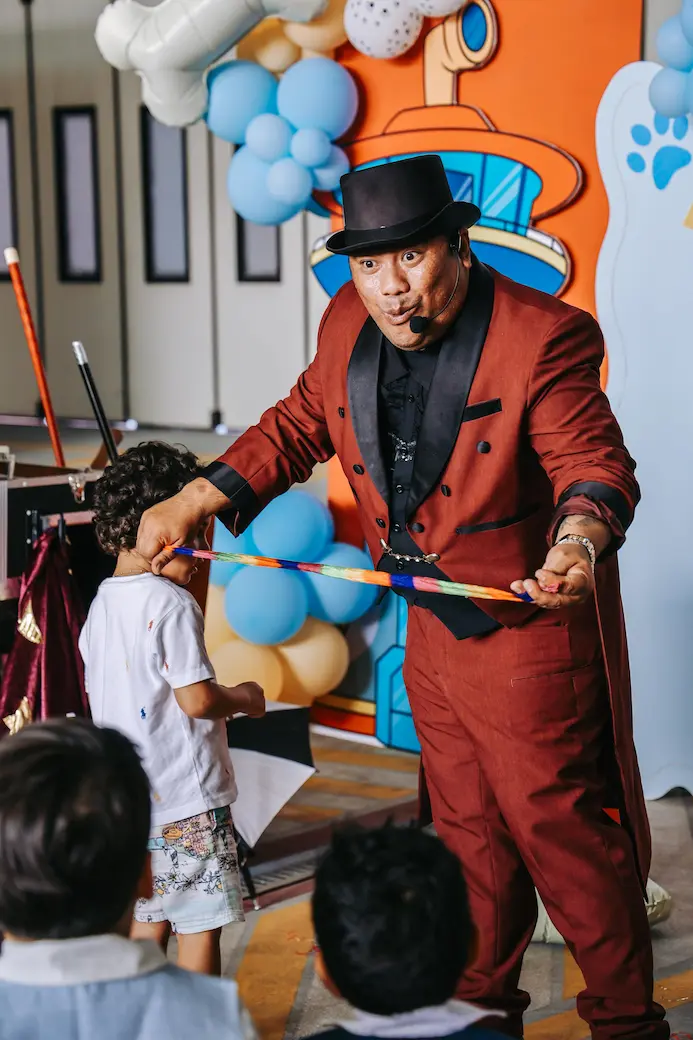 amazing treats kids party entertainer