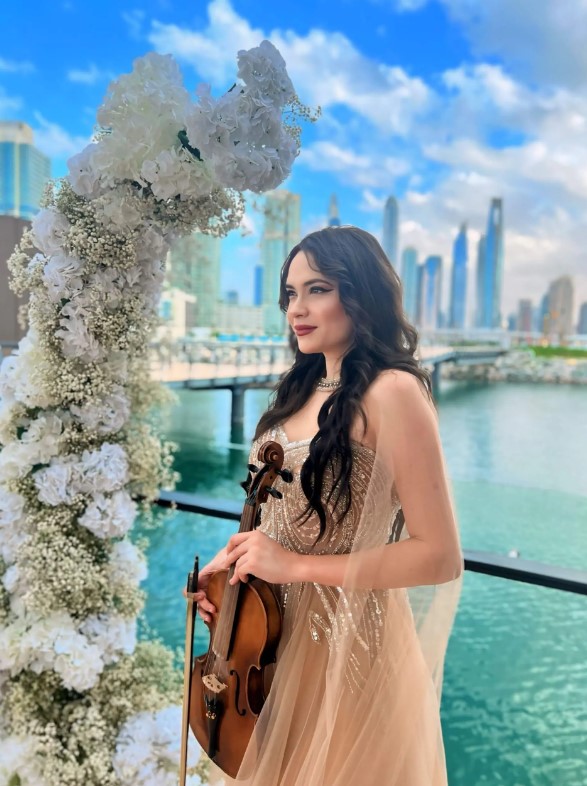 Ana-Gabriela Violinist